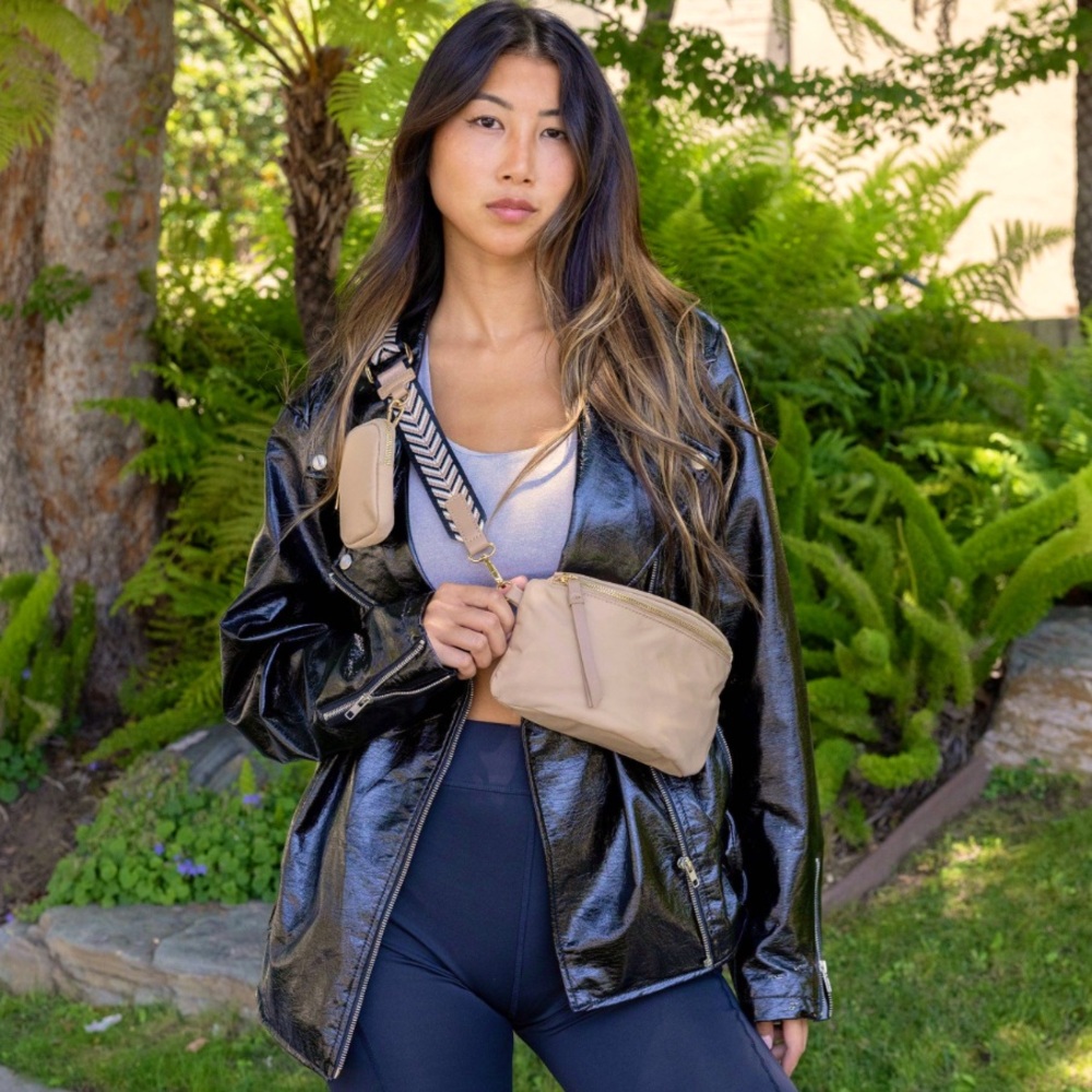 Beige Crossbody Bag with Detachable Patterned Strap - Picture 13 of 16